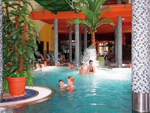 Thermal Park Bešeňová - bazény, vitálny svet, relax centrum
